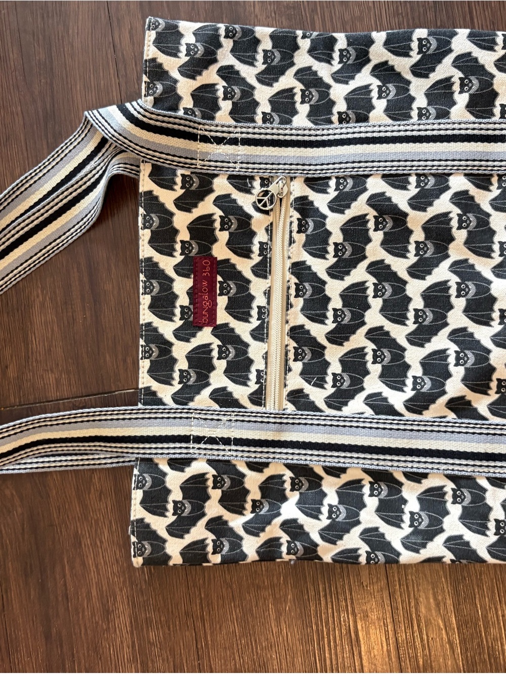 Canvas Bat Pattern Tote Bag - Black & White